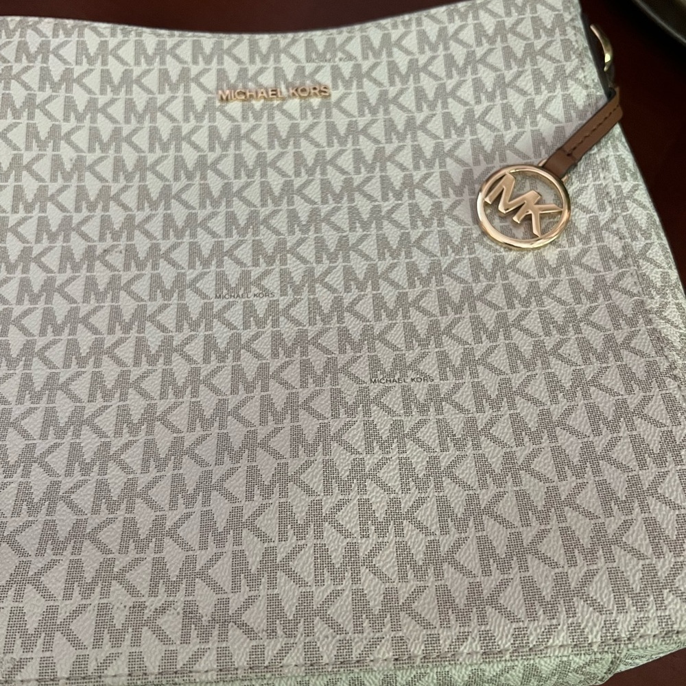 Michael Kors Crossbody